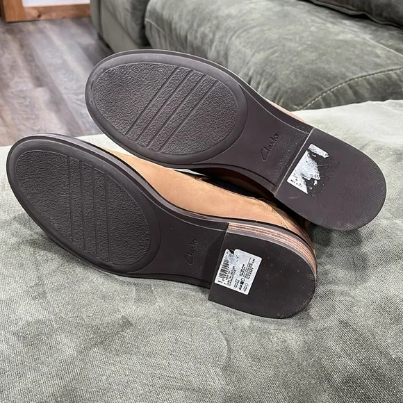 Clark’s booties - Picture 4 of 5